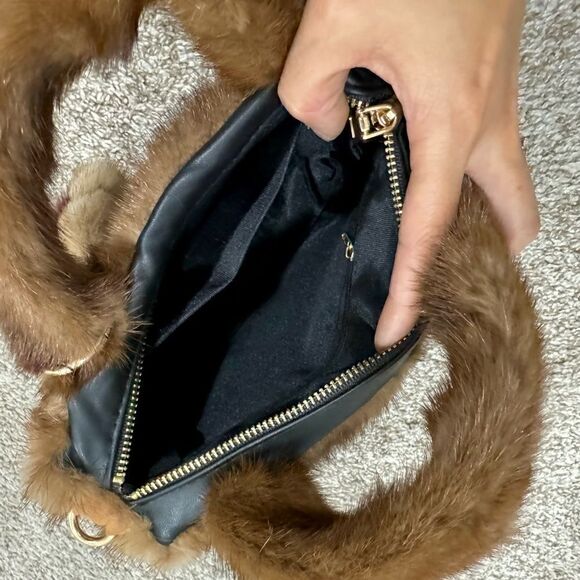 Handmade Real Muskrat Fur Top Handles Satchel With Mink Fur Flower Bag Charm - Picture 16 of 16